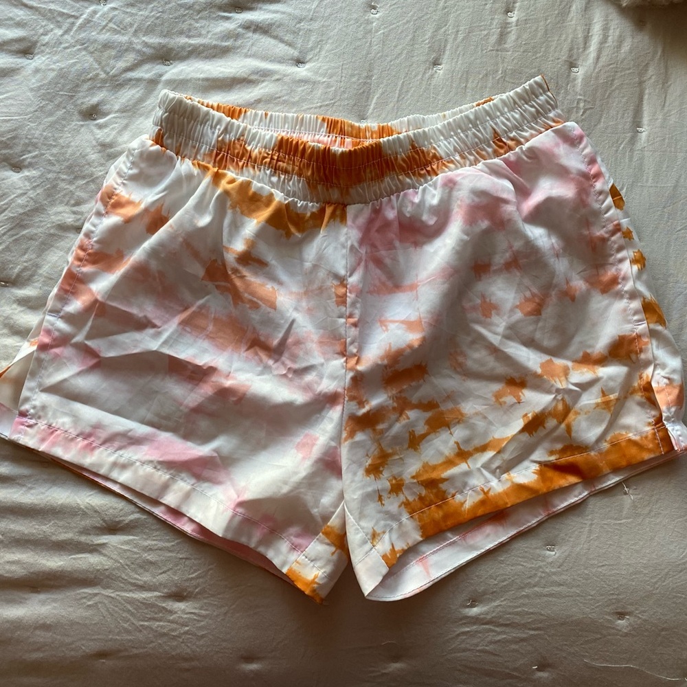 Running shorts